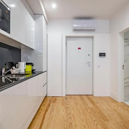Almada Glamorous & Chic Downtown Appartement *