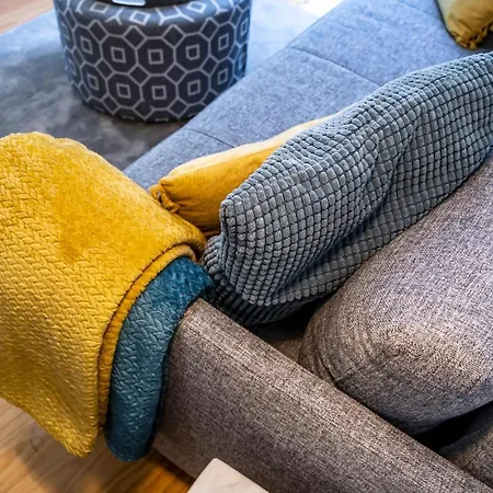 Almada Glamorous & Chic Downtown Appartement *