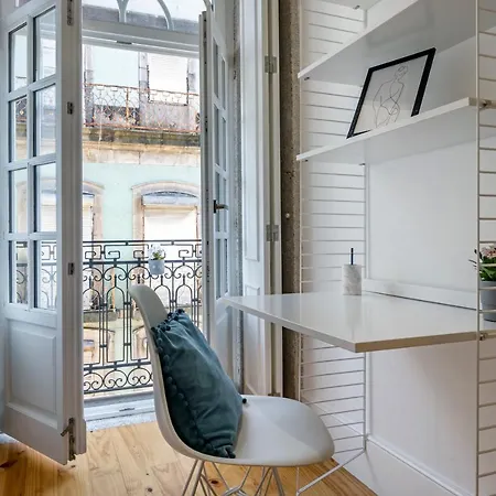 Almada Glamorous & Chic Downtown *