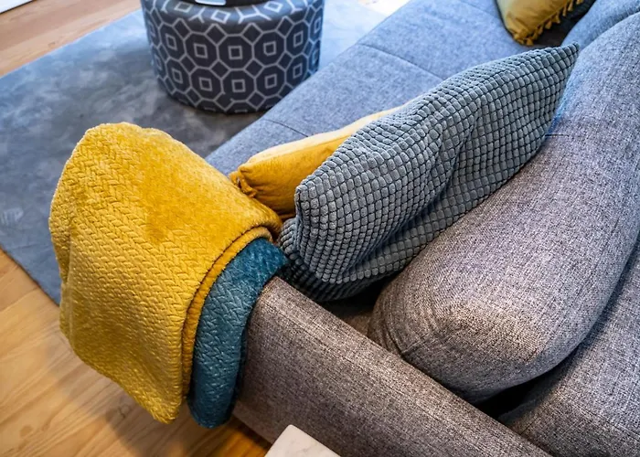 Almada Glamorous & Chic Downtown Apartman *